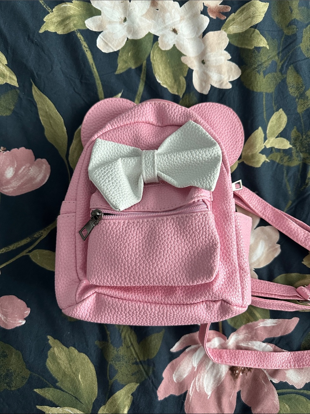 Minnie Mouse Mini Backpack - Picture 1 of 3